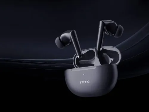 «Удобные и красивые». Бюджетные наушники Tecno покорили российский рынок