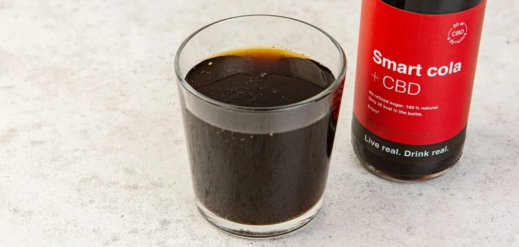 Попробовал дорогую колу из Surf Coffee и «Вкусвилла». Стоит ли она своих денег?