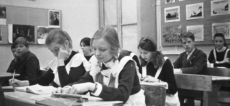 Почему в школах СССР и 1990-х не было 4 класса? Объяснение очень странное