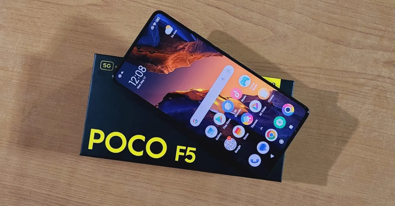 Народный флагман Xiaomi Poco отдают со скидкой. У него практически нет недостатков