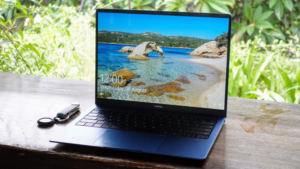 Нашли самый выгодный клон MacBook Air на Windows. Он подойдет даже фотографам