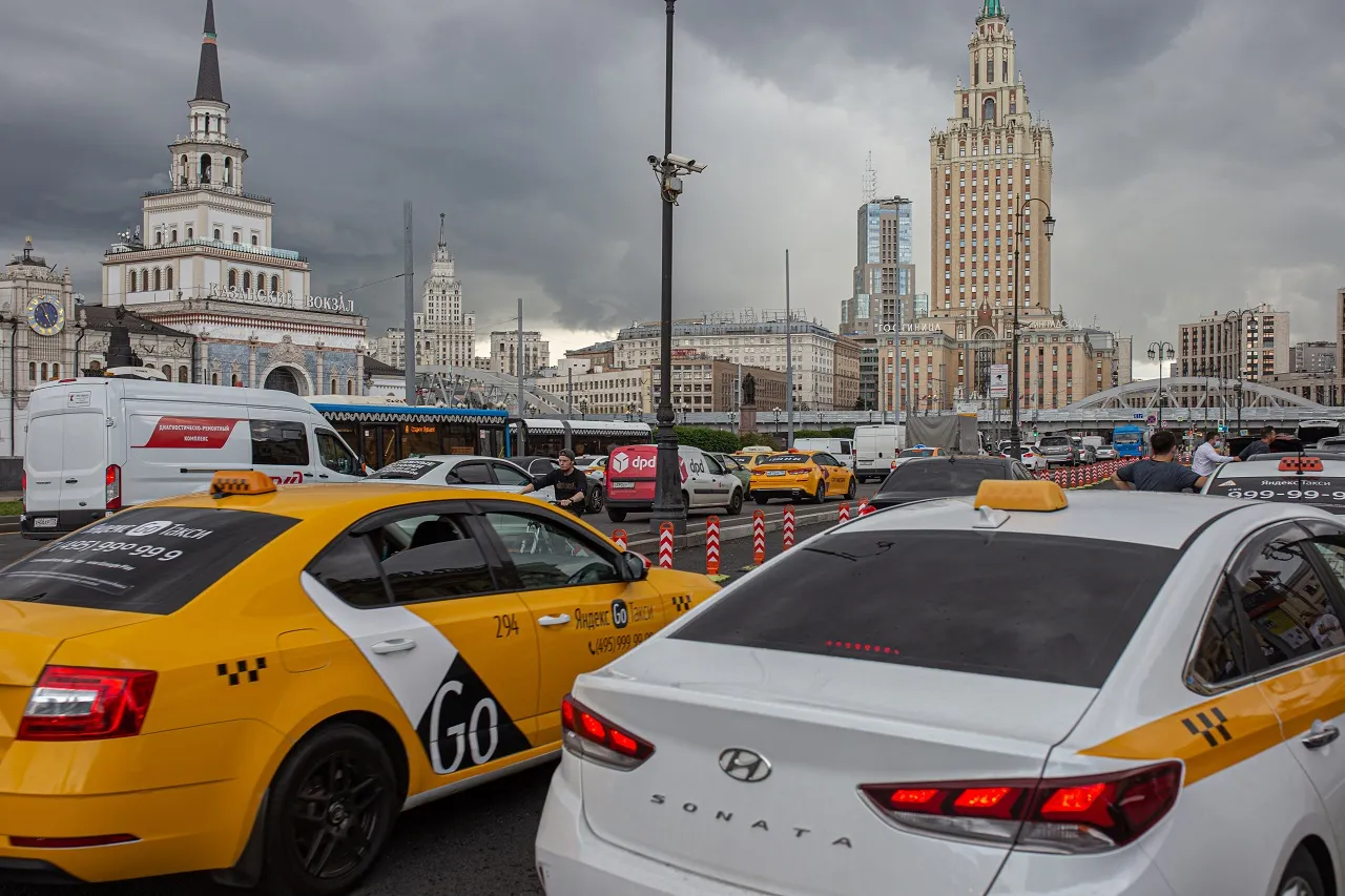 В России с 1 сентября подорожает такси. Почему это не коснется «Яндекс Go»?