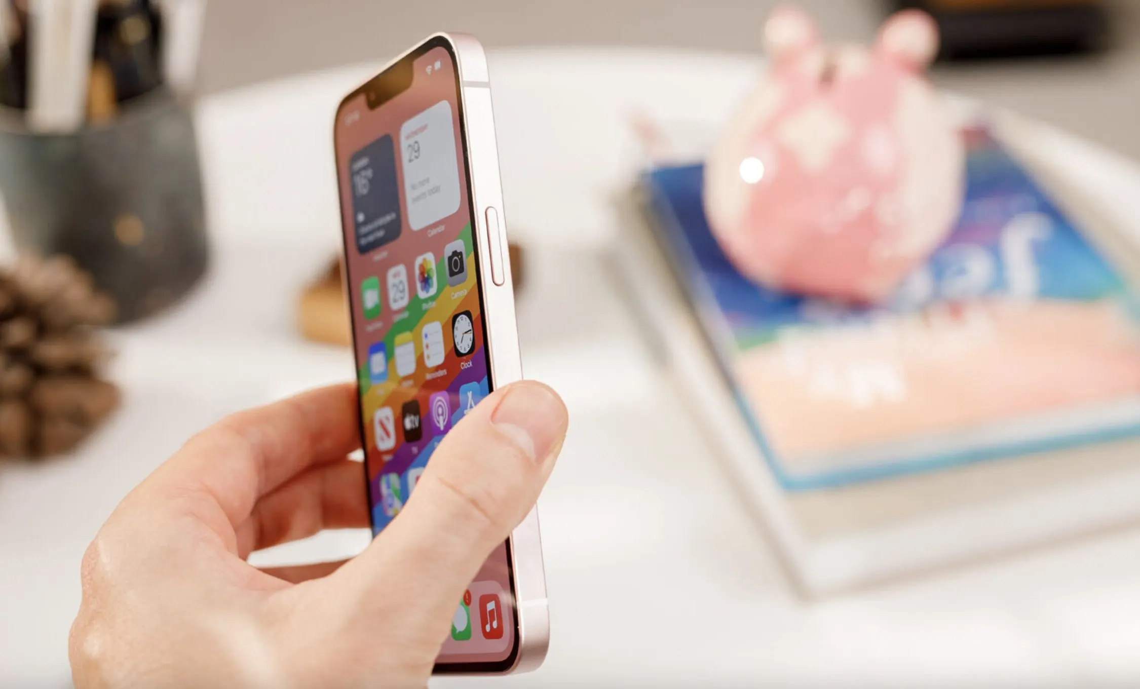 Самое время брать iPhone 13. Он отработает каждый рубль