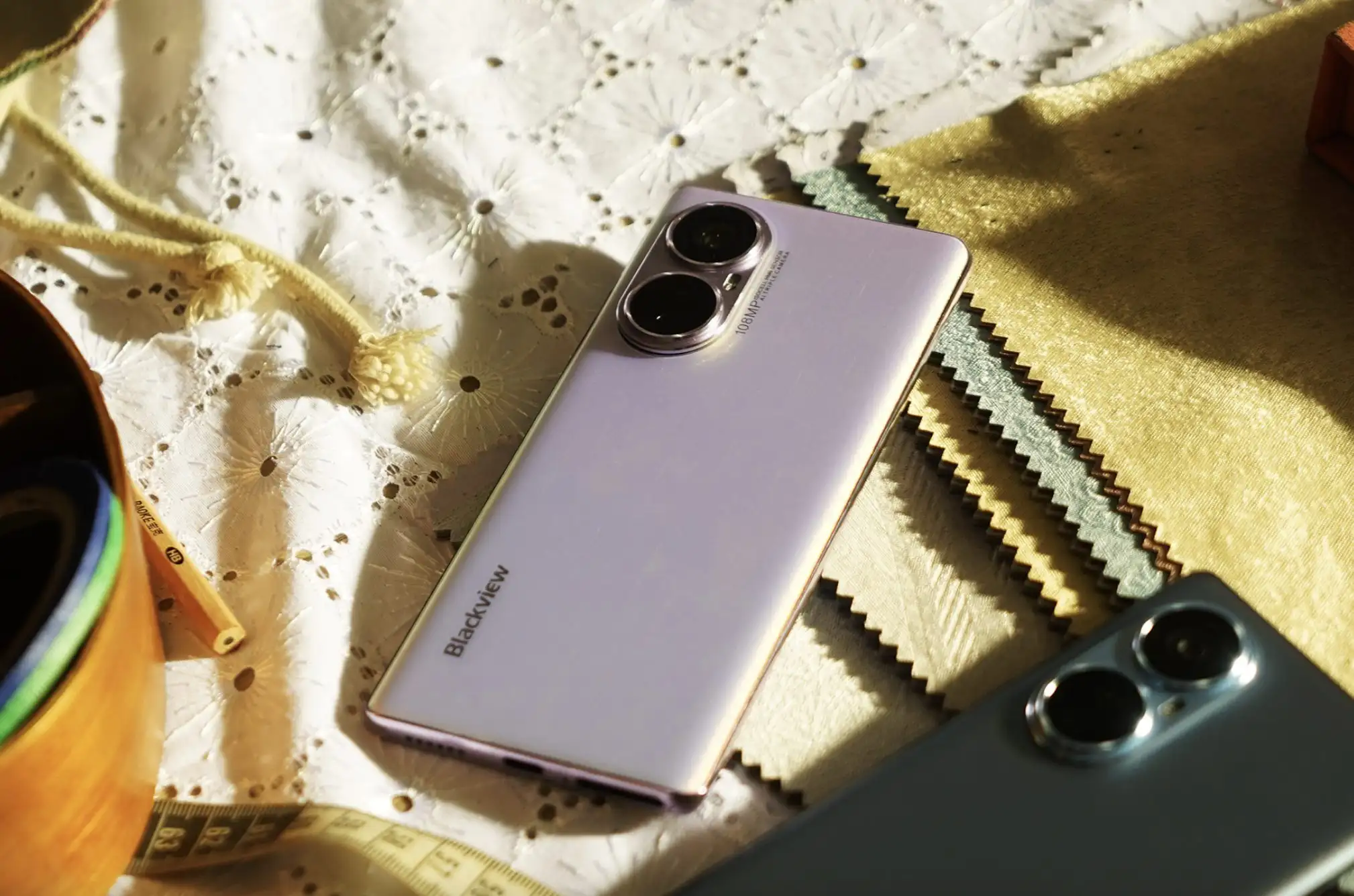 Blackview A200 Pro – новый заряженный субфлагман. У него безрамочный экран, камера 108 мегапикселей и много памяти