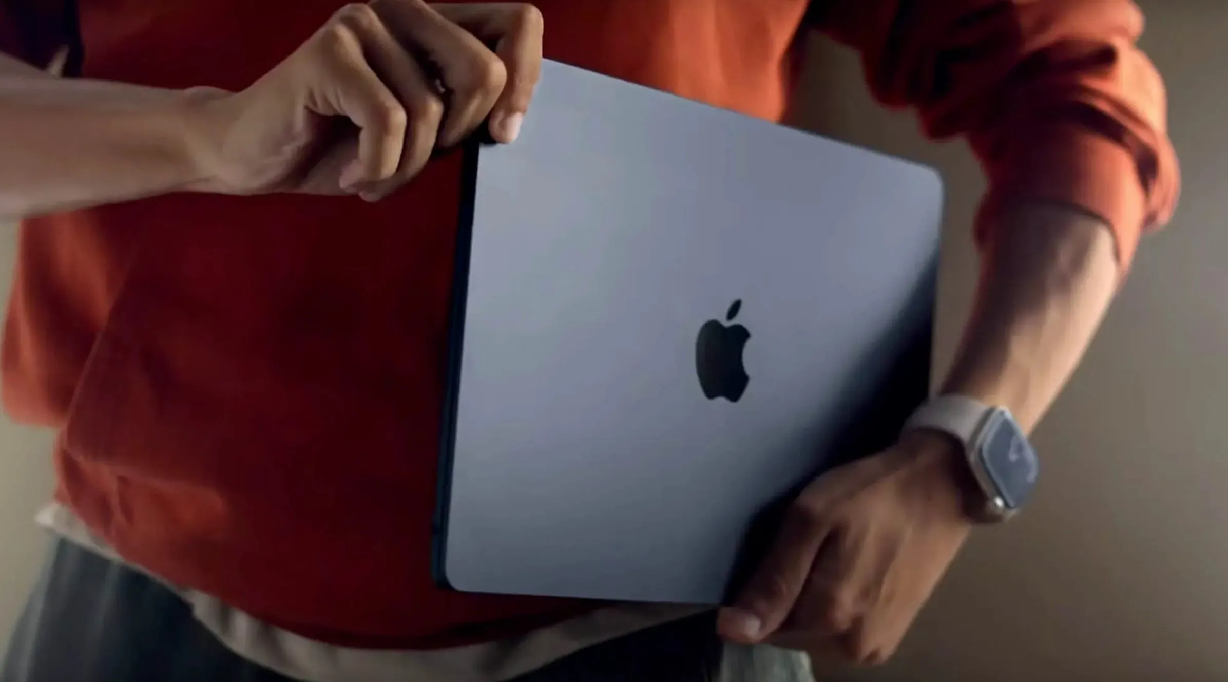 Что выбрать: доступный MacBook Air на M1 или новую модель?