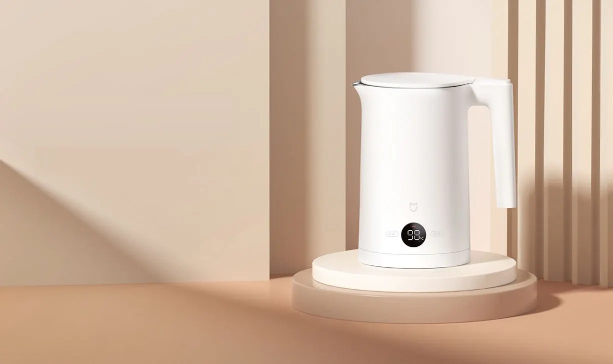 Топовый электрочайник Xiaomi сливают с приличной скидкой на Маркете. Его можно использовать как термопот