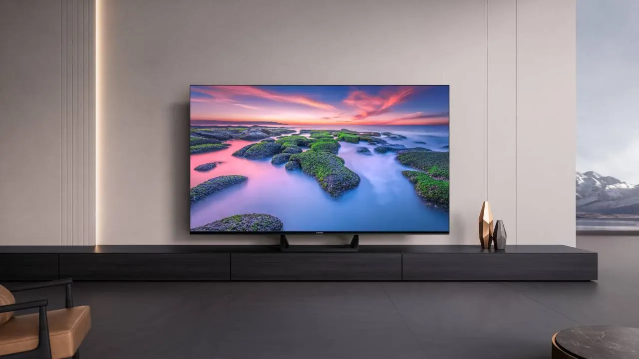 «Смотрится шикарно». Крутой телевизор Xiaomi сливают со скидкой