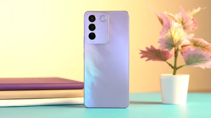 Недооцененный середняк рвет конкурентов от Xiaomi и Realme. У него стильный дизайн и крутые камеры
