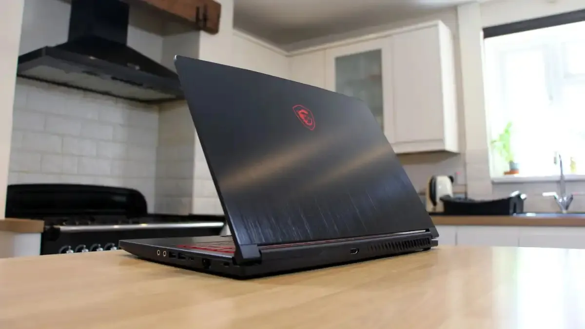 «Шикарный ноут». Хитовый лэптоп MSI отдают с неплохой скидкой