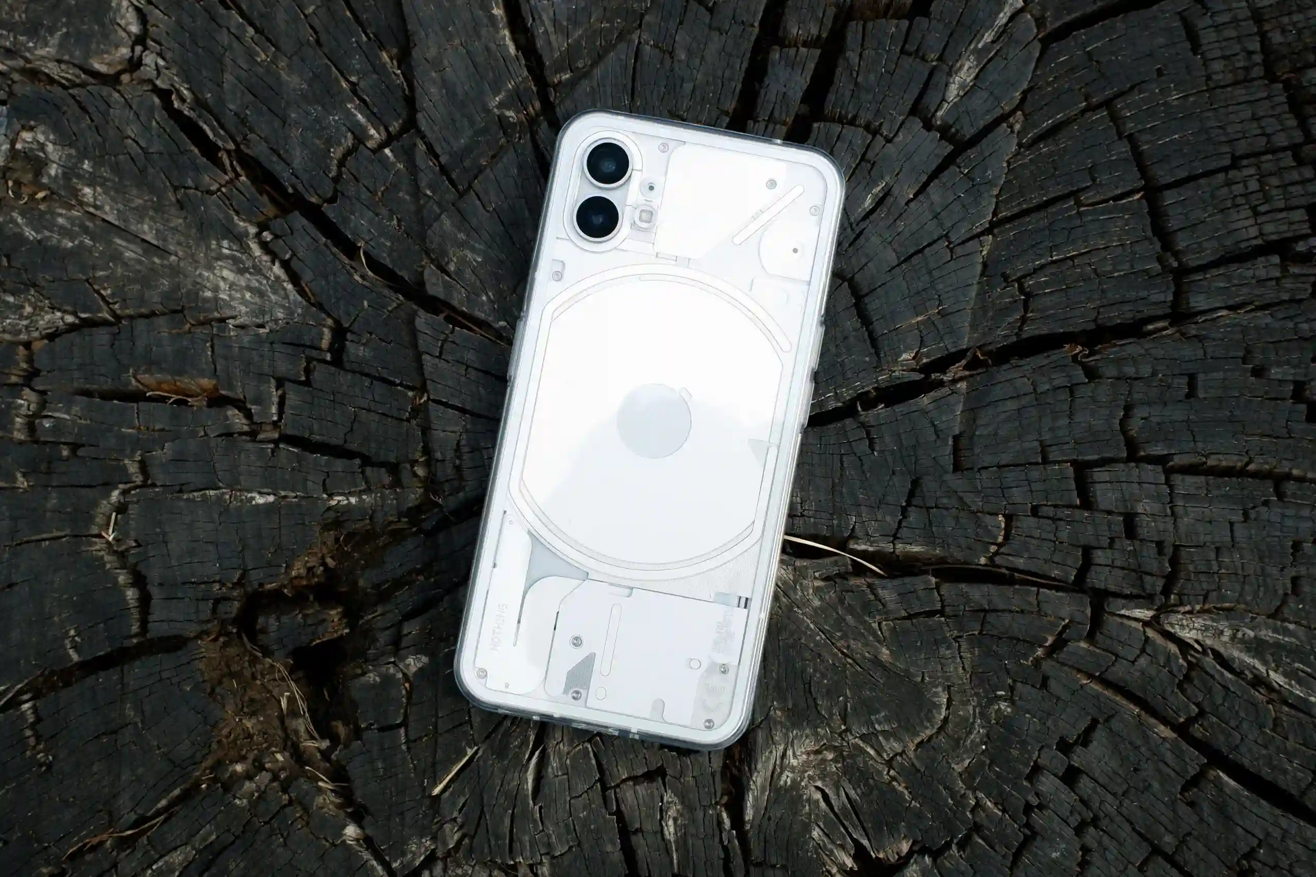 3 главных минуса Nothing Phone (1) после года использования. Об этих недостатках вам не расскажут в магазине
