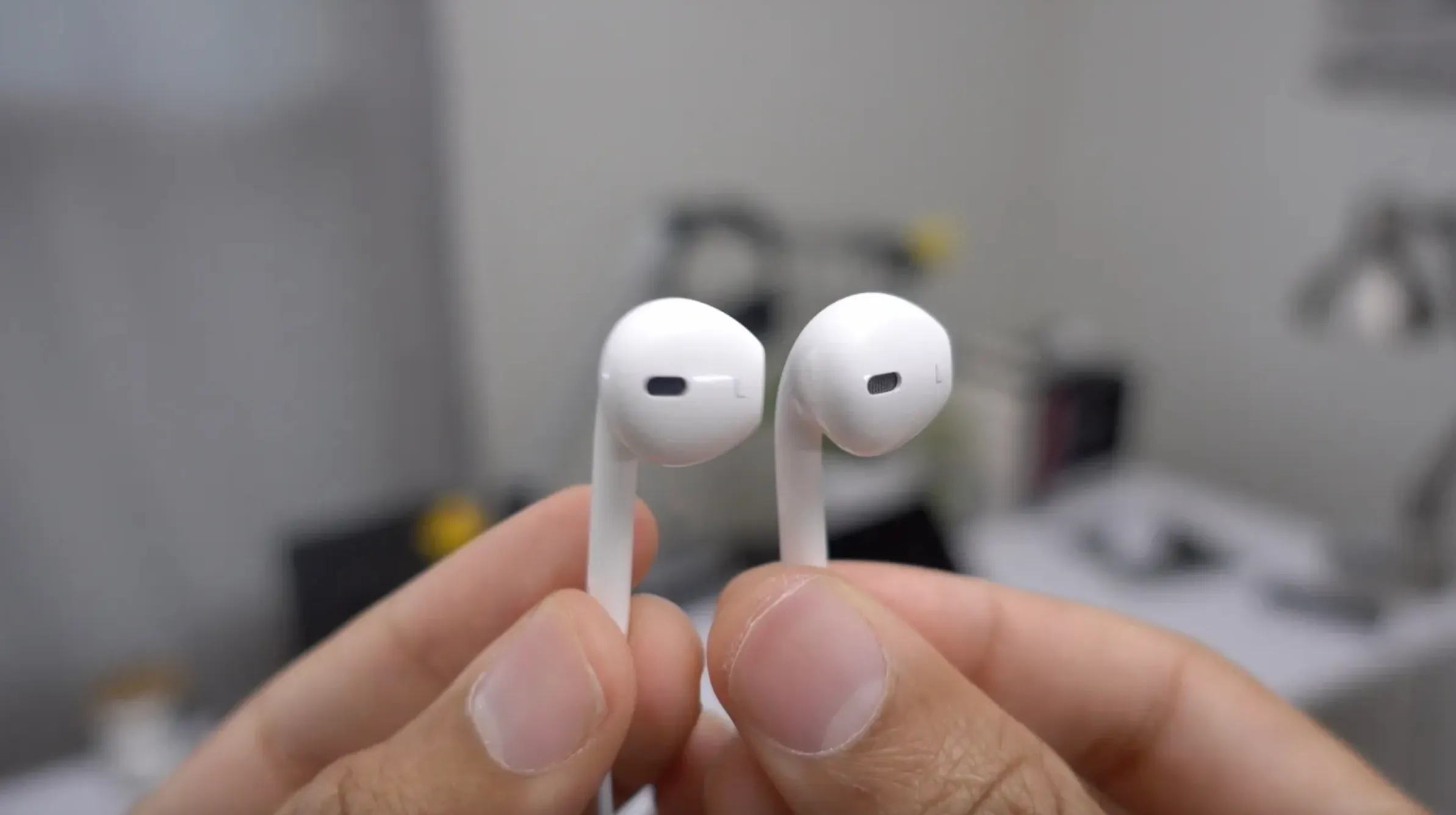 Почему я куплю новые проводные Apple EarPods. У них смешная цена и уникальная функция