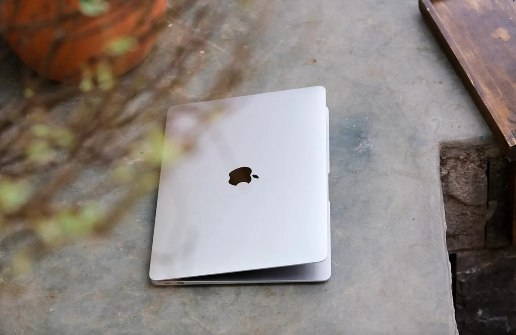 MacBook Air на M1 рекордно подешевел. Рассказываем, как урвать ультрабук за 80 тысяч рублей