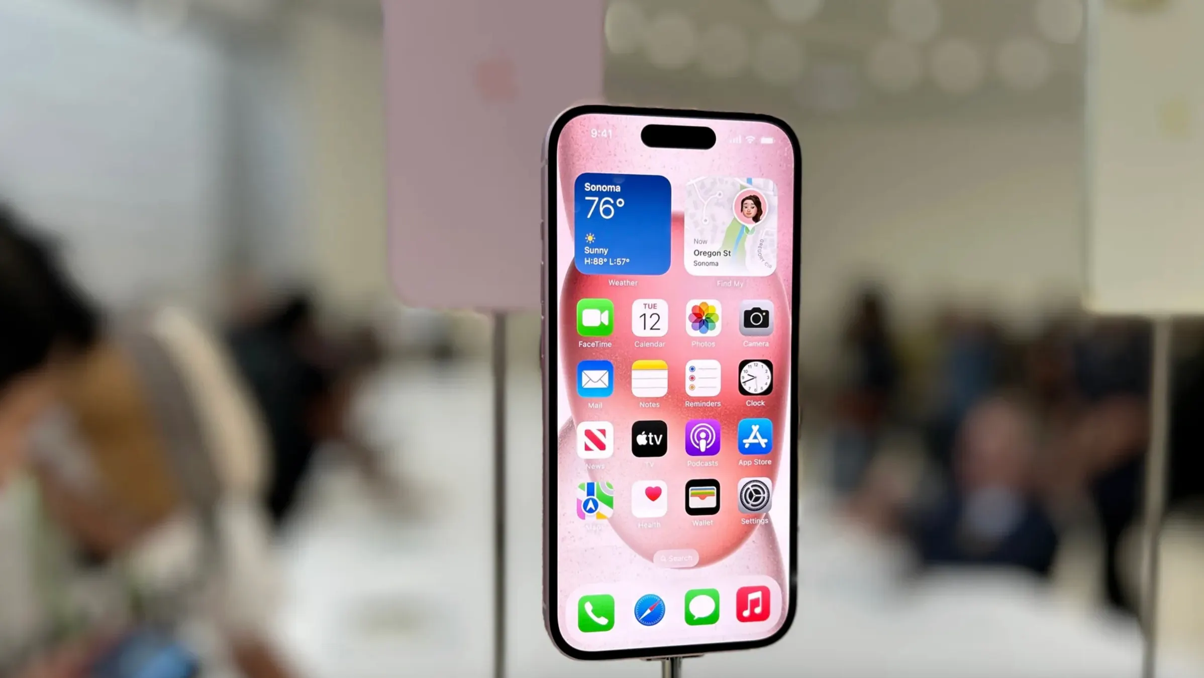 Девушке из твиттера хотели подарить новый iPhone. Оказалось, что доброжелатель – мошенник