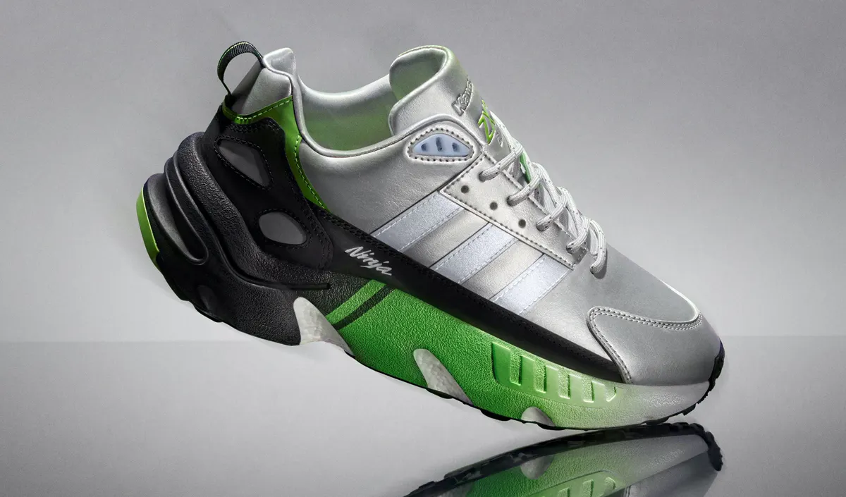 Кроссовки от adidas обесценились на Joom. Сейчас эта обувь получает дополнительные скидки