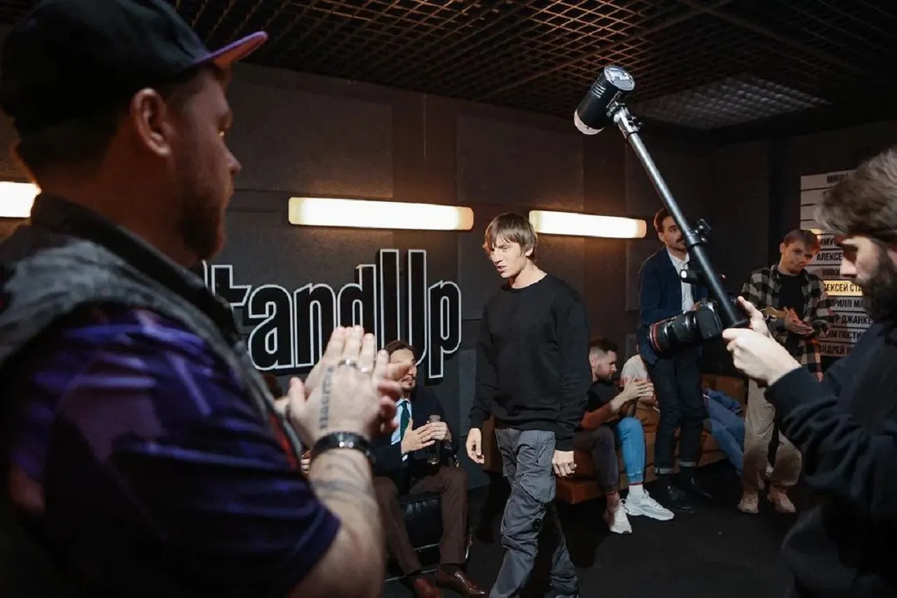 Алексея Щербакова убрали из Stand Up на ТНТ. Комик поругался с продюсером из-за «Что было дальше?»