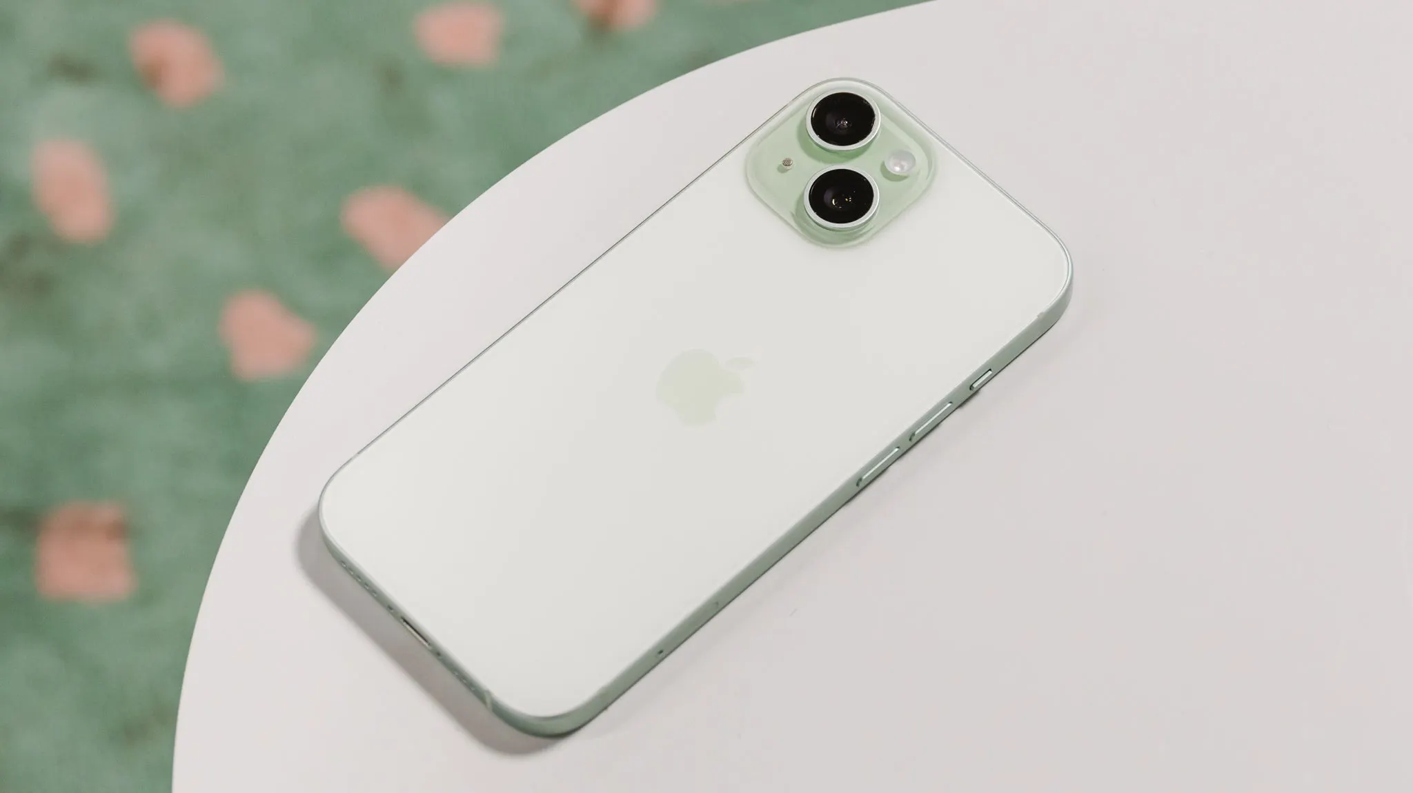 Как заказать iPhone 15 и другие девайсы по лучшим ценам? Нашли самый проверенный способ
