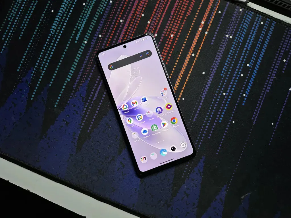 Главный середняк Vivo подешевел в России. Настоящий топ за свои деньги