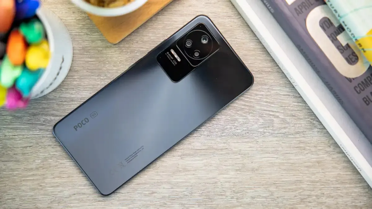 Легендарный Xiaomi Poco обесценился в России. Его можно смело брать и в 2023 году