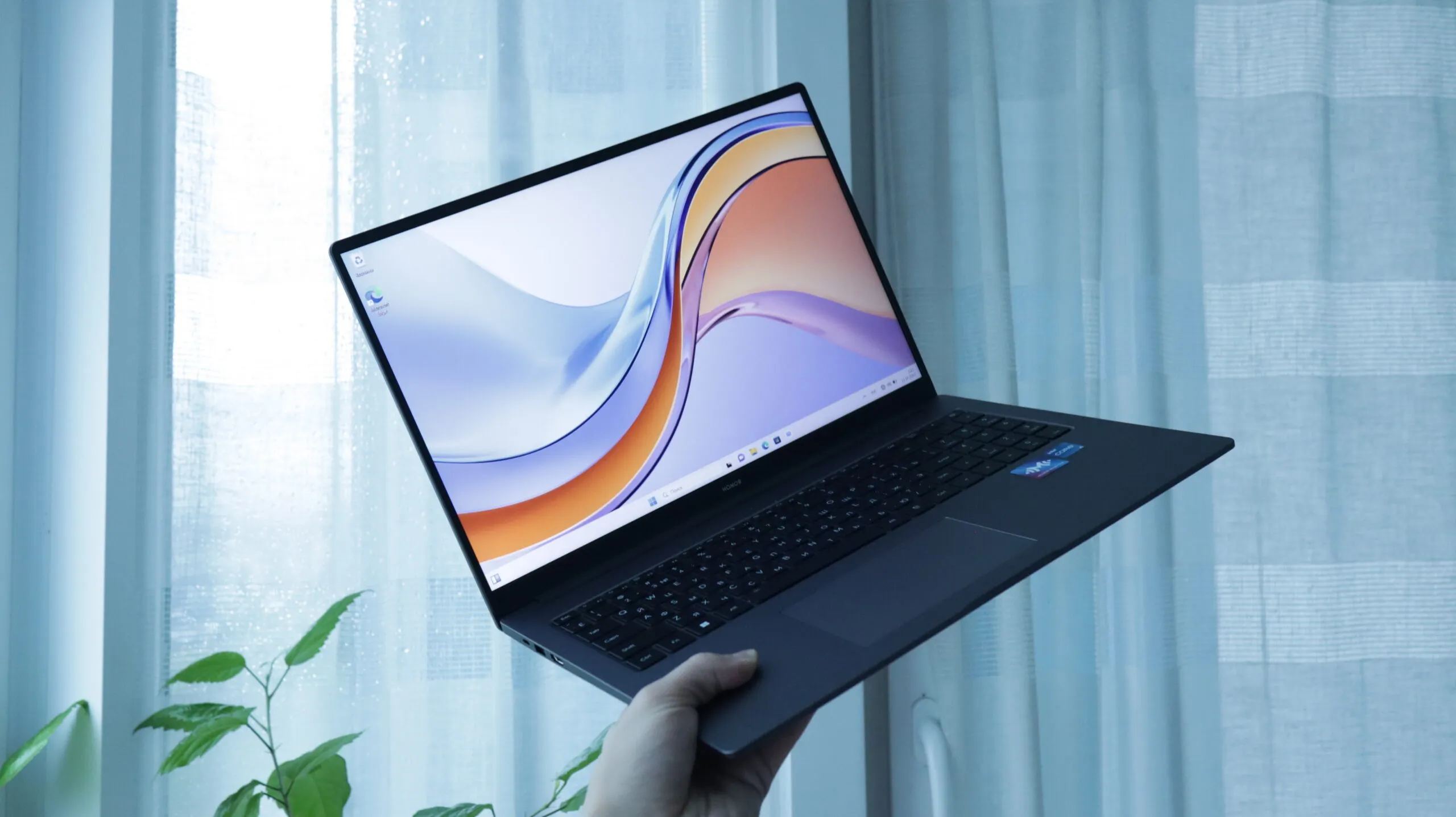 10 впечатлений от Honor MagicBook X16. Огромный экран и классный дизайн за 70 тысяч