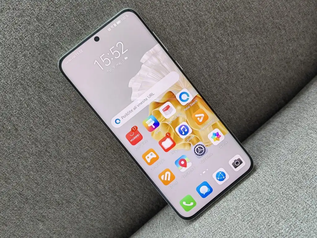 8 самых удачных смартфонов 2023 года. От недооцененного флагмана Huawei до безупречного Xiaomi Redmi