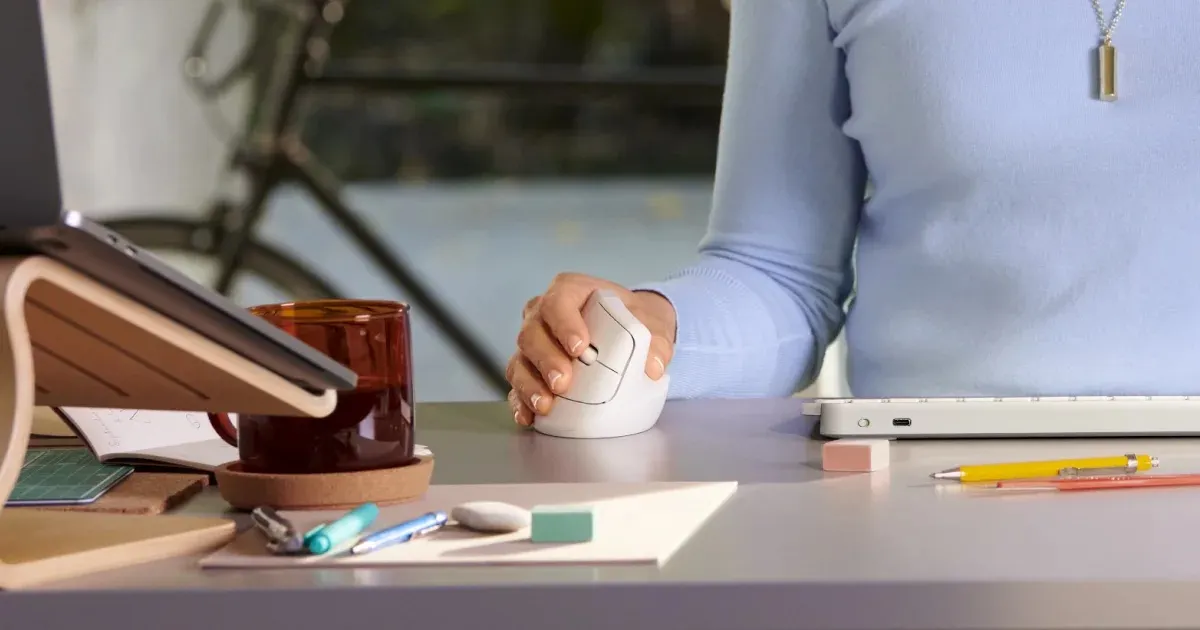 Самая удобная беспроводная мышь Logitech упала в цене на Маркете. Просто лучший девайс для любого компьютера