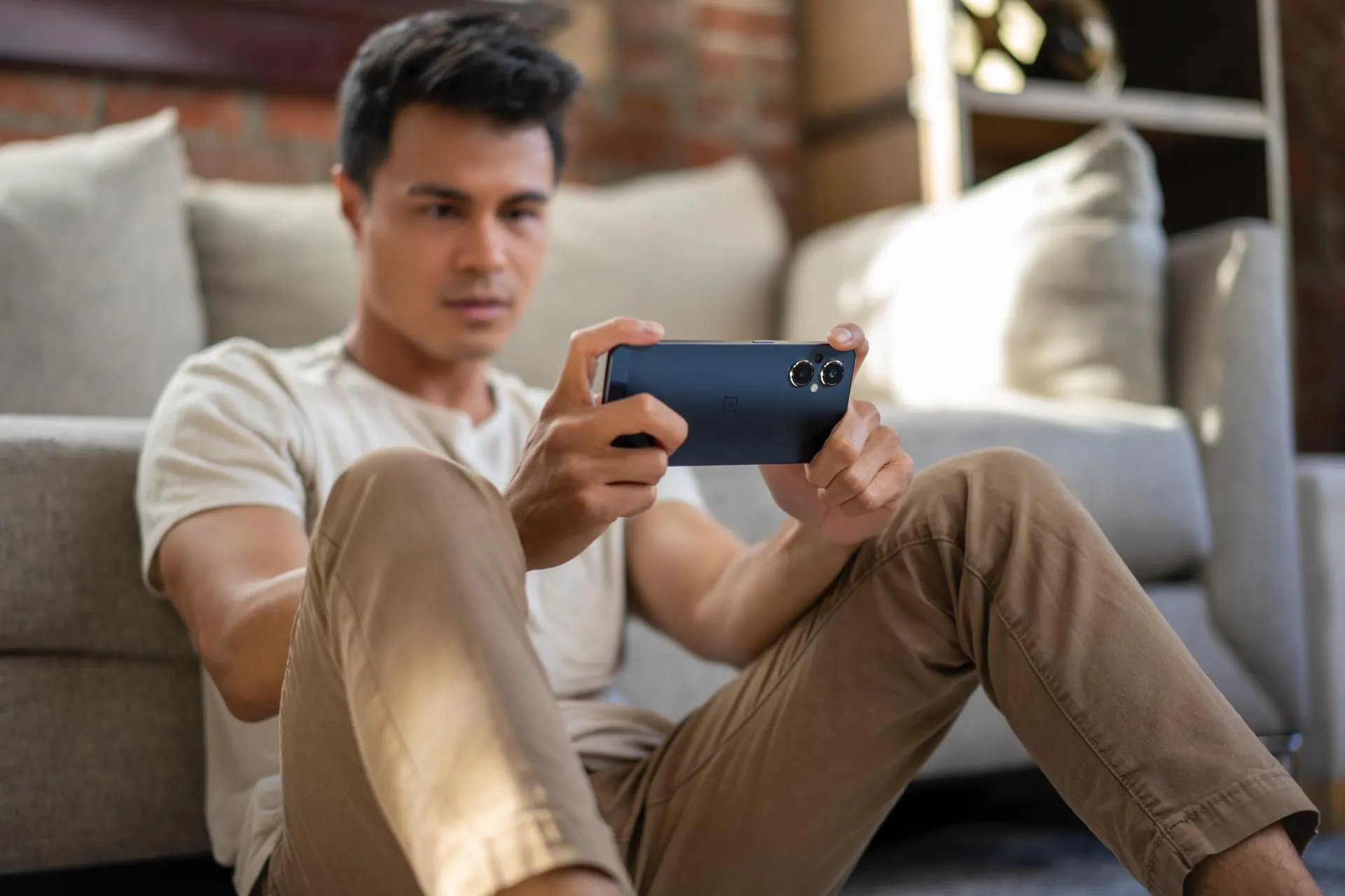Про этот OnePlus никто не знает, а зря. Антикризисный вариант за 17 тысяч рублей