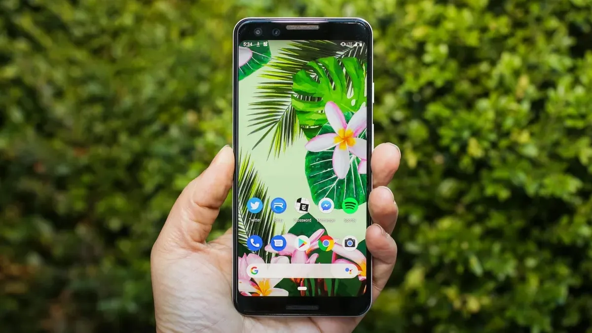 Пользуюсь старым Google Pixel в 2023 году.  Вот самые честные впечатления