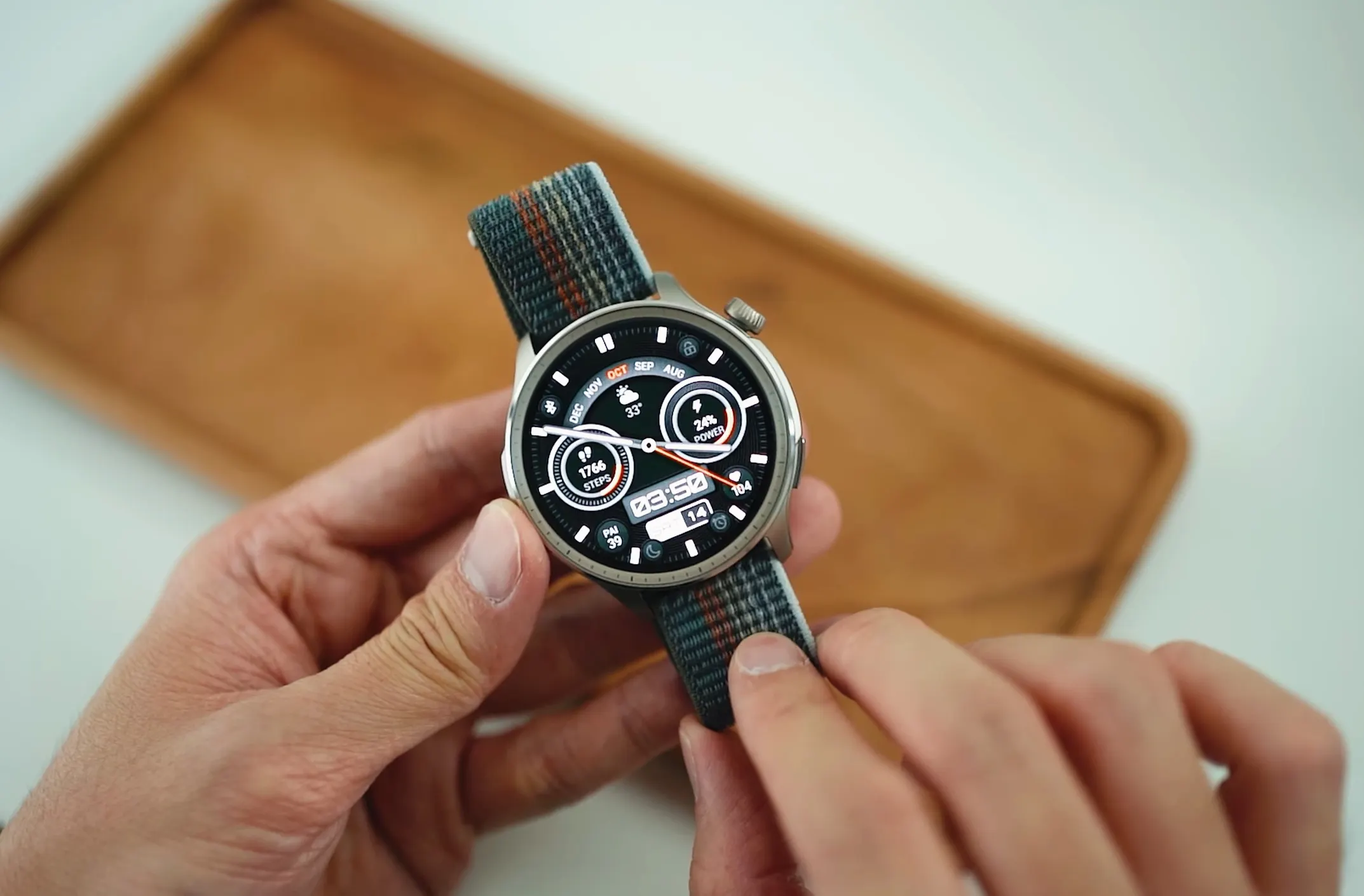 Это лучшие смарт-часы года. Модель от Amazfit просто не хочется снимать