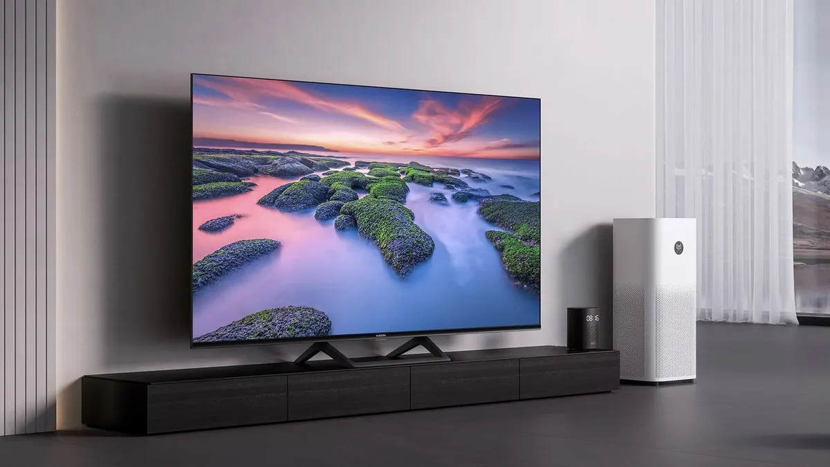 Хитовый телевизор Xiaomi рухнул в цене. Вариант с огромной диагональю и крутым звуком 