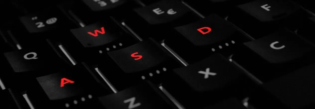 Почему в видеоиграх ходят на клавиши WASD? Виноваты Quake, Half-Life и еще одна великая игра