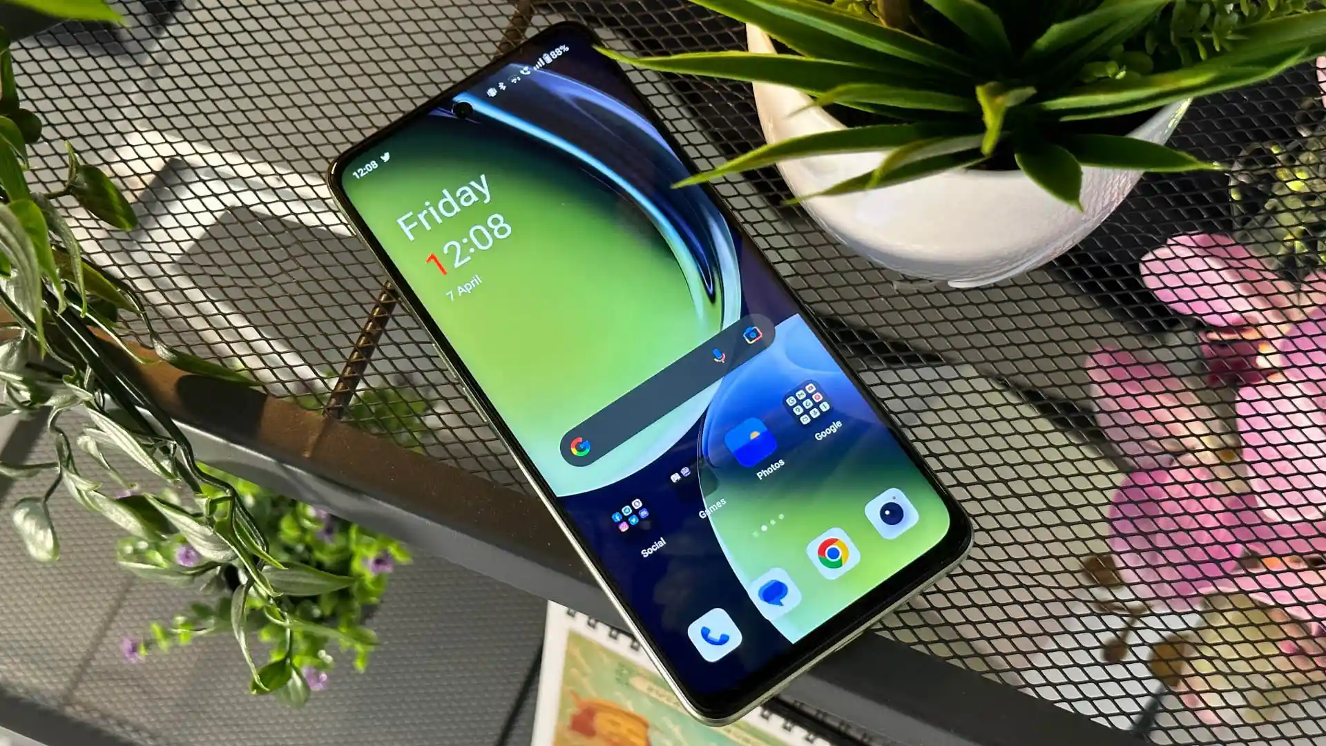 5 крутых смартфонов с IPS-экраном. Топовый Realme и другие модели в пределах 30 тысяч рублей