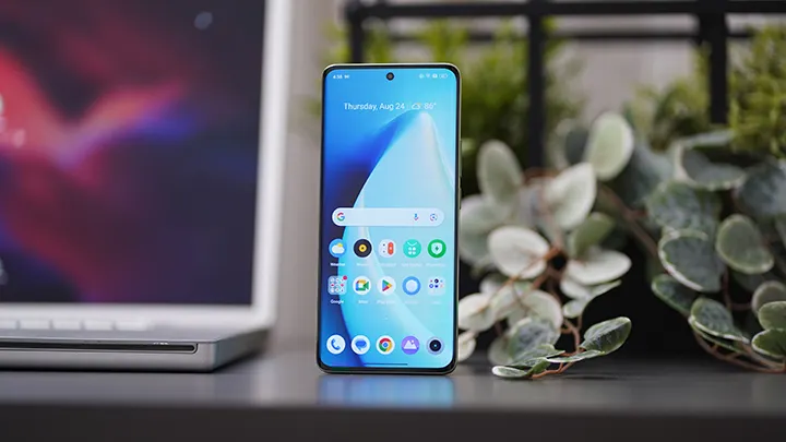 Этот хит Realme стоит брать даже после выхода нового поколения. Это один из самых выгодных девайсов бренда