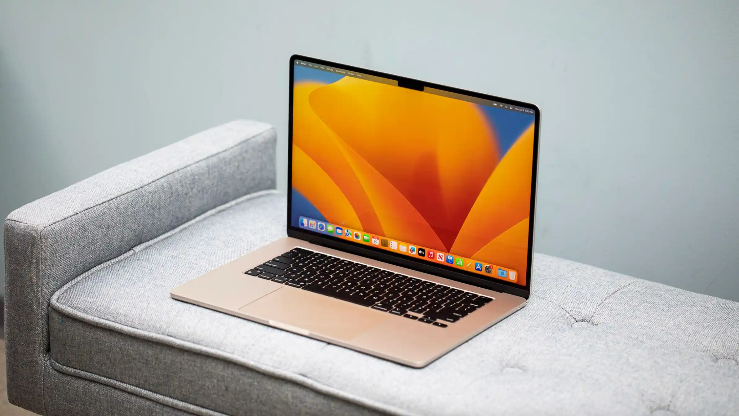 MacBook Air 15 ощутимо подешевел в России. Избегайте только одной модели