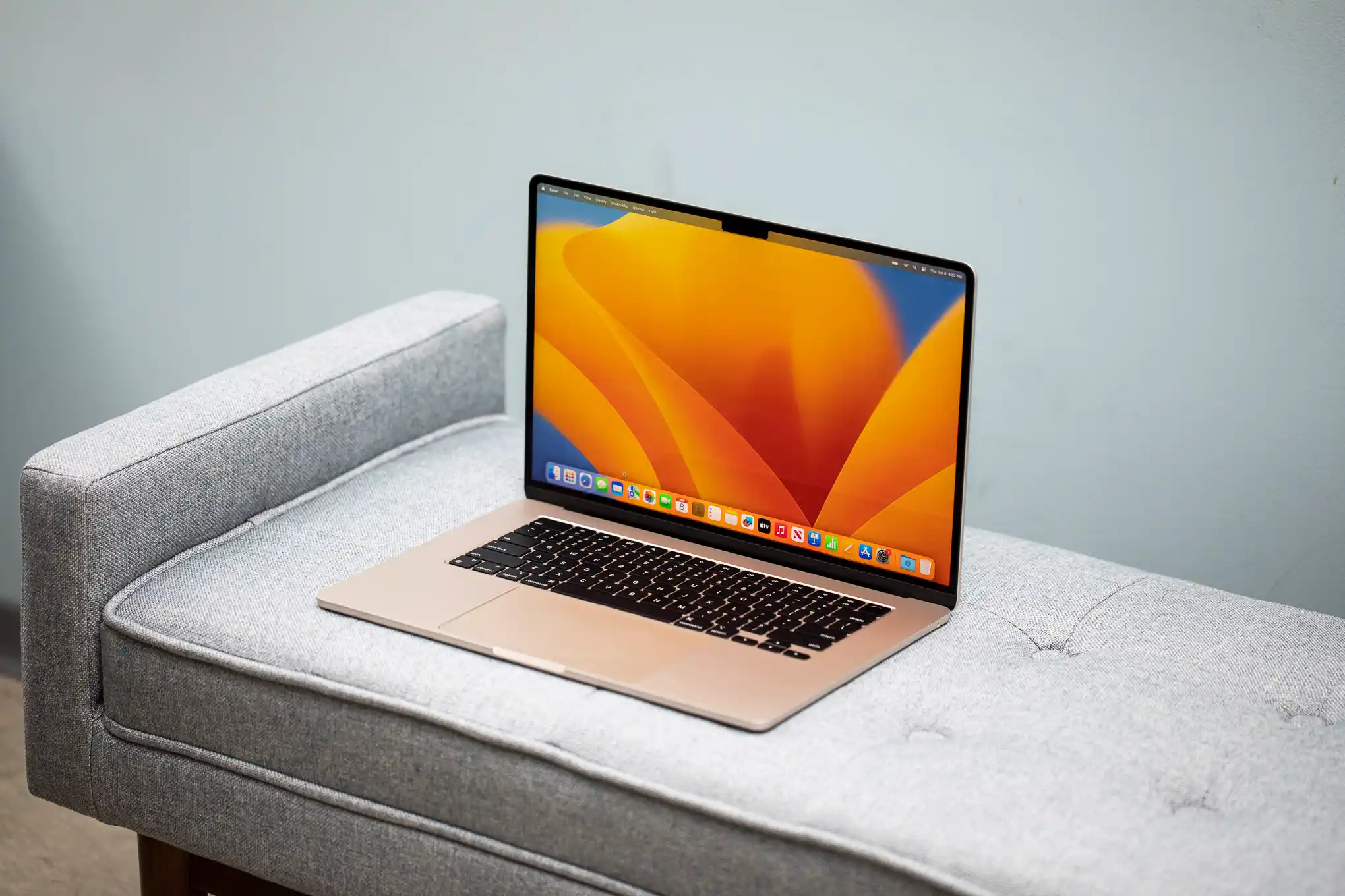 5 лучших ноутбуков для покупки в конце 2023 года. От хитового MacBook Air до игрового MSI