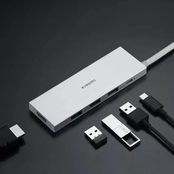 Нашли самый полезный девайс от Xiaomi для MacBook и iPad. Сейчас лучший USB-хаб можно урвать за копейки