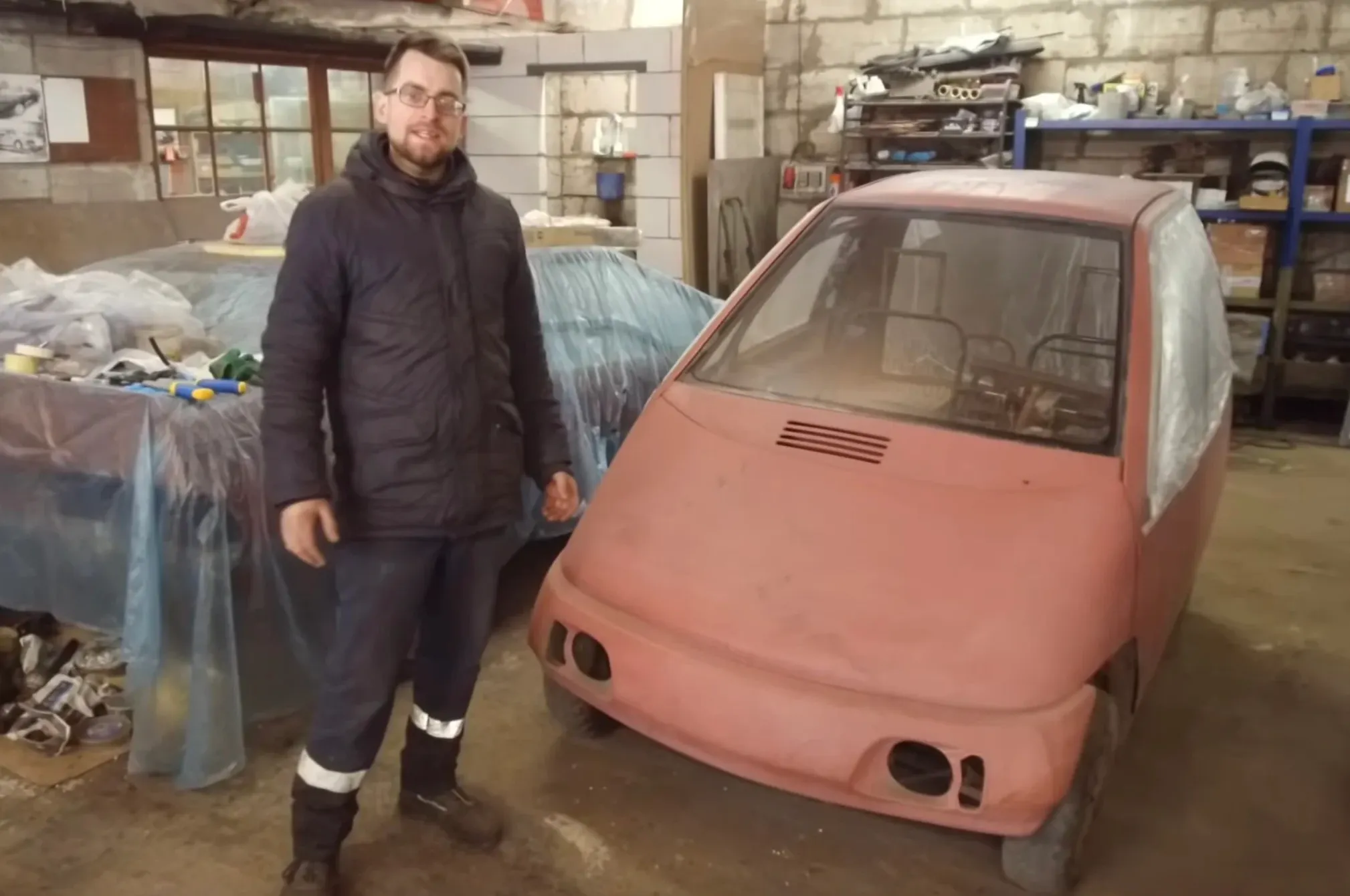 В Петербурге восстановят уникальный автомобиль. Это первый советский электрокар-конструктор
