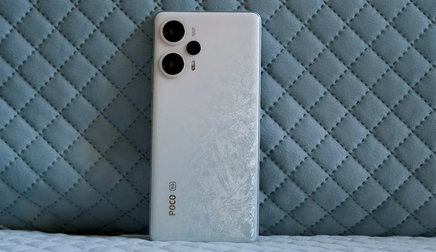 Этот Xiaomi Poco — главный хит бренда. Его сейчас сливают за бесценок