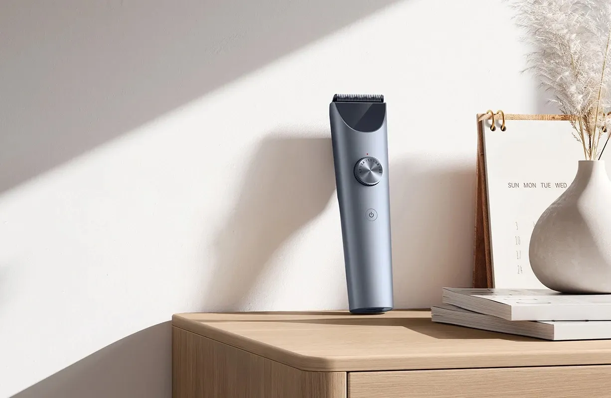 Флагманская машинка для стрижки от Xiaomi рухнула в цене. За такие деньги её точно стоит взять