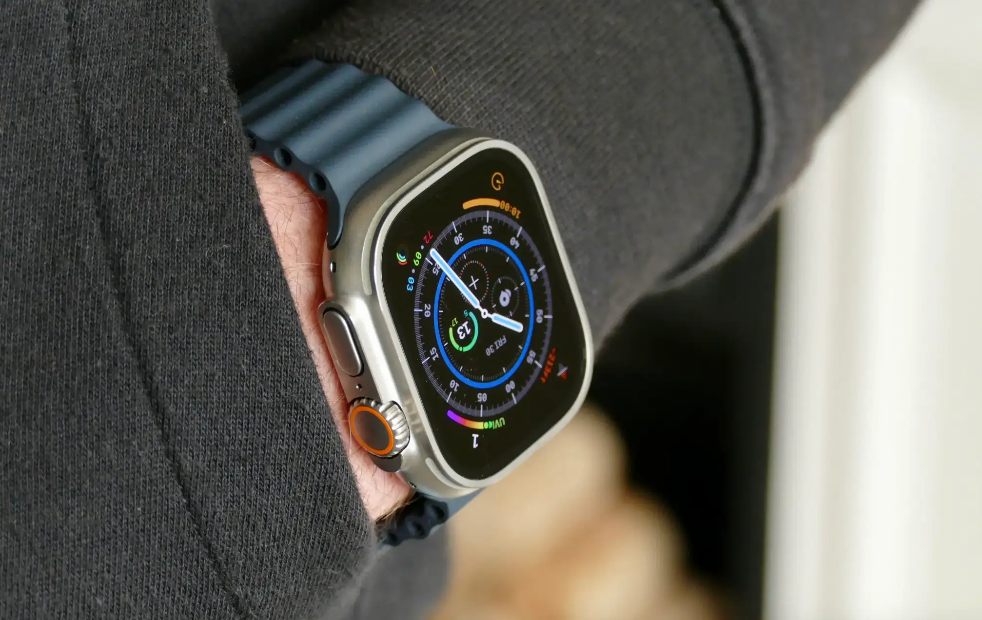 Насколько точно работает шагомер в умных часах? Apple Watch не в топе