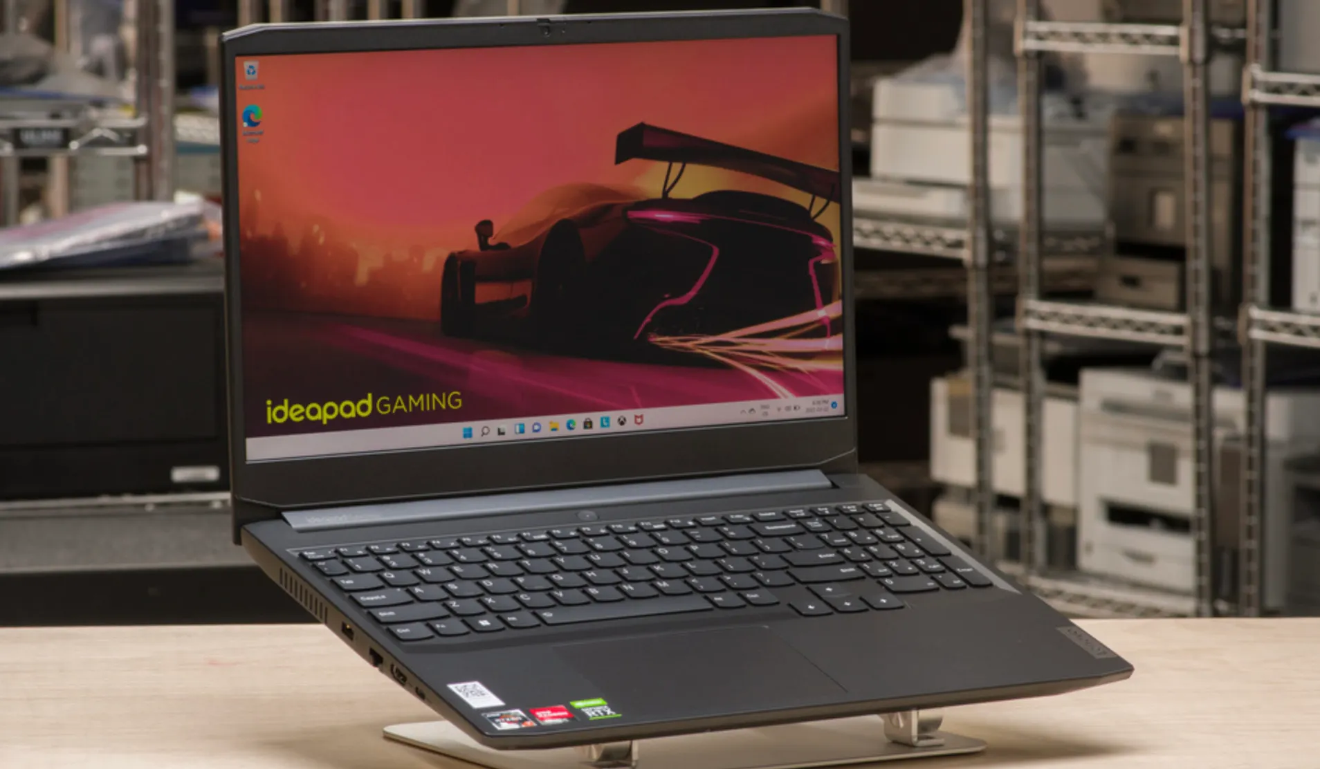 Лучшие игровые ноутбуки до 100 тысяч рублей. Например, Asus с OLED за 86К