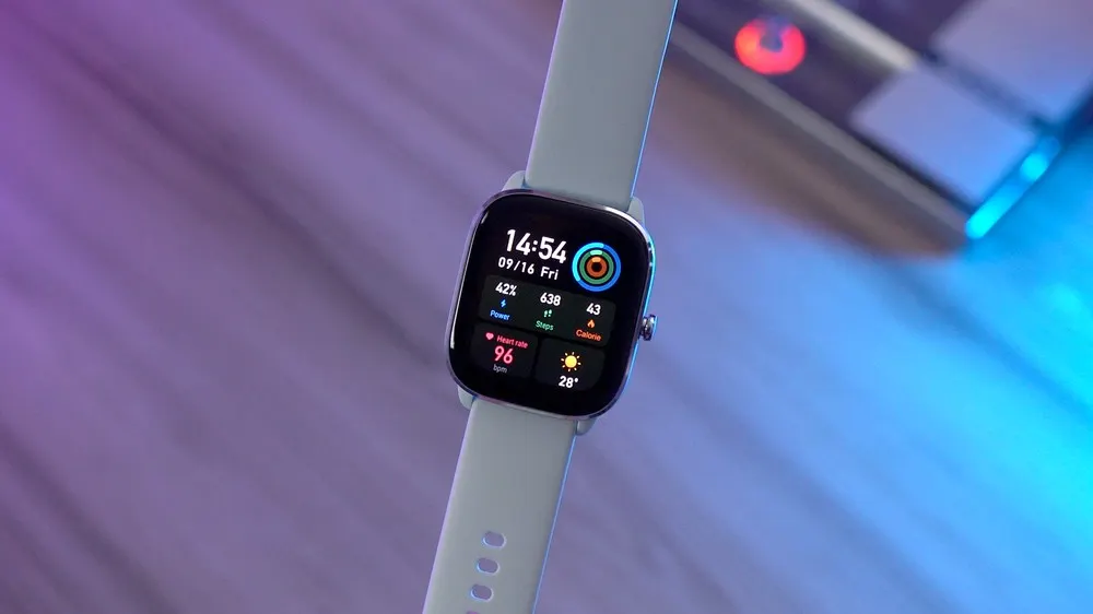 Хитовые смарт-часы Amazfit обесценились в России. Идеальный вариант для любителей компактности