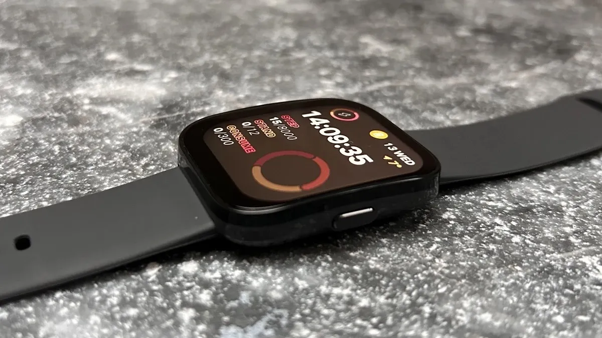 «Заряд держат больше недели». Самые дешёвые смарт-часы Amazfit отдают с приличной скидкой