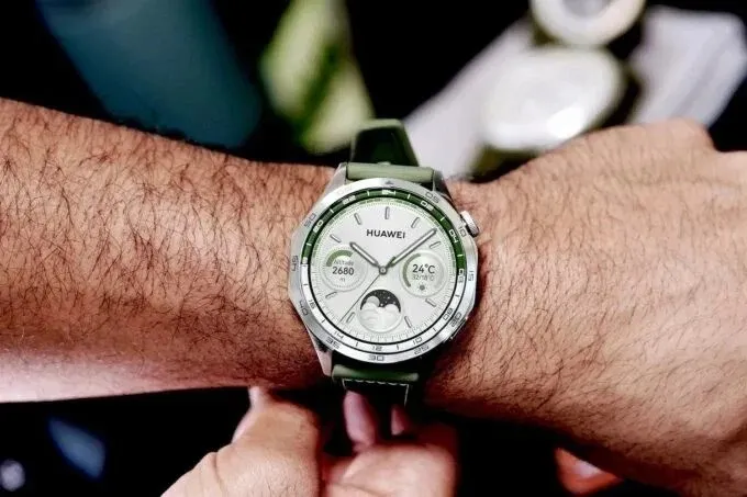 Премиальные смарт-часы Huawei рухнули в цене. Идеальная альтернатива Apple Watch