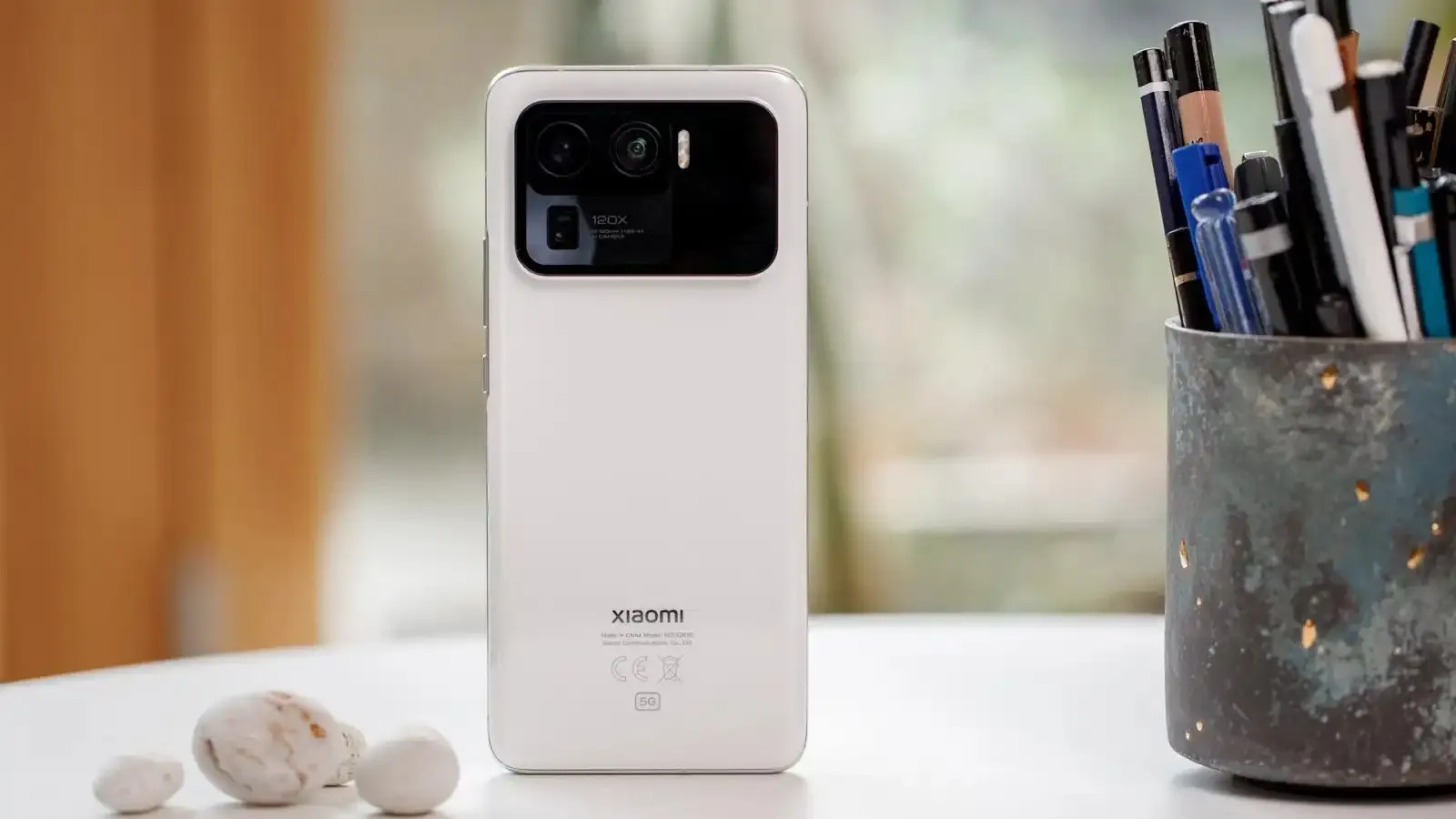 5 забытых, но крутых флагманов. От хитового OnePlus до уникального Xiaomi