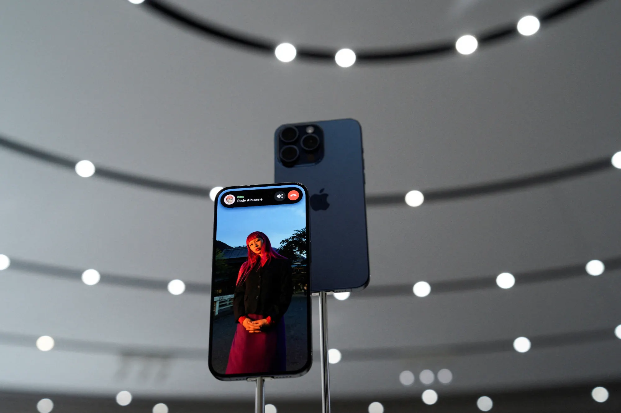 Пользователи разочарованы в iPhone 15 Pro. Почему? И стоит ли брать новые флагманы?