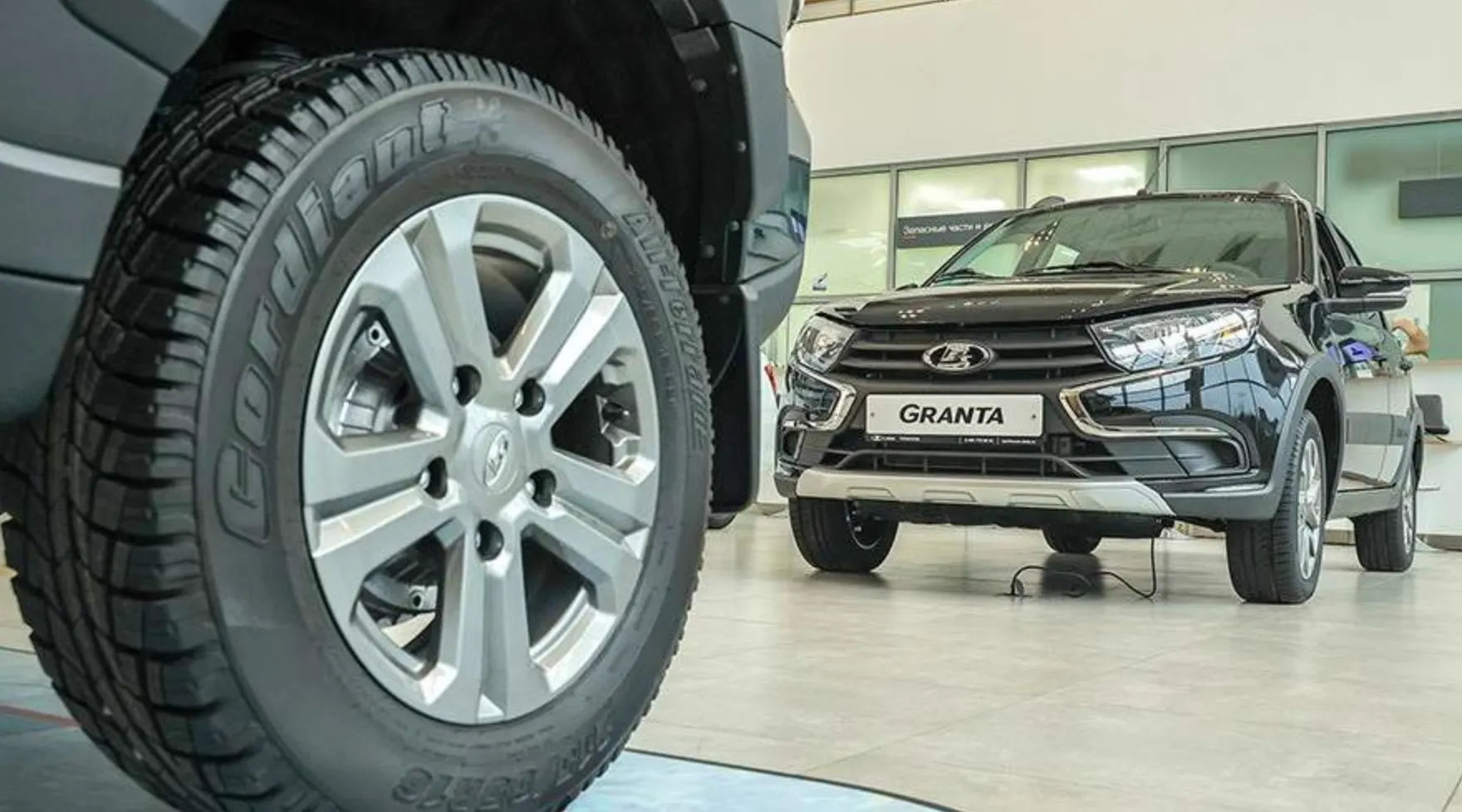 Какой новый автомобиль брать при бюджете до 2 млн рублей? В топ-10 три иномарки и автомобиль за 700 тысяч