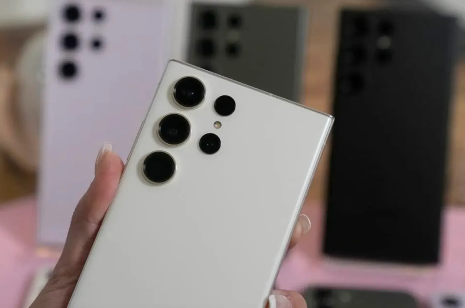 Доступный iPhone 15 вынес флагманский Samsung Galaxy S24 Ultra в тесте камер. Что не понравилось экспертам?