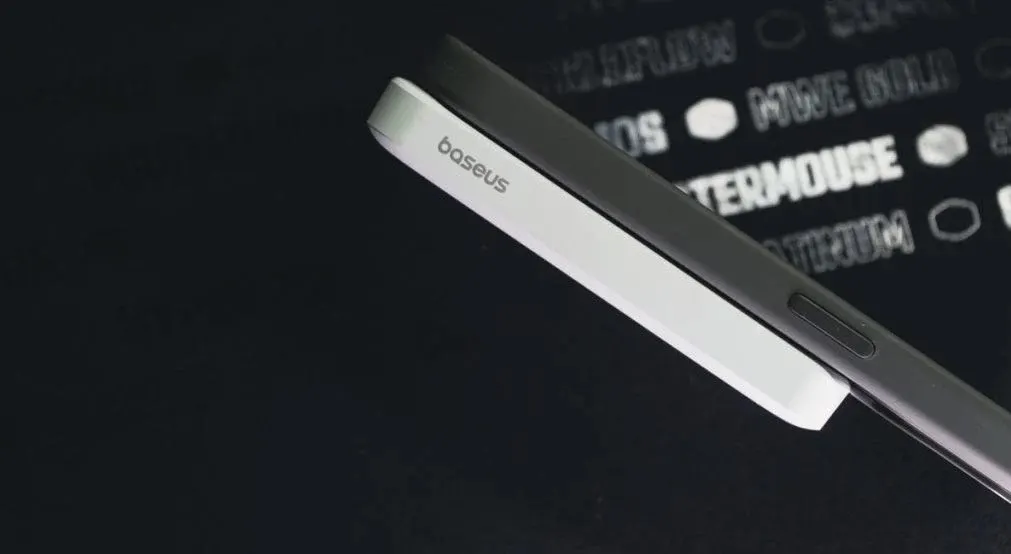 Это самый полезный аксессуар для любого iPhone. Стильный пауэрбанк Baseus с MagSafe рекордно подешевел