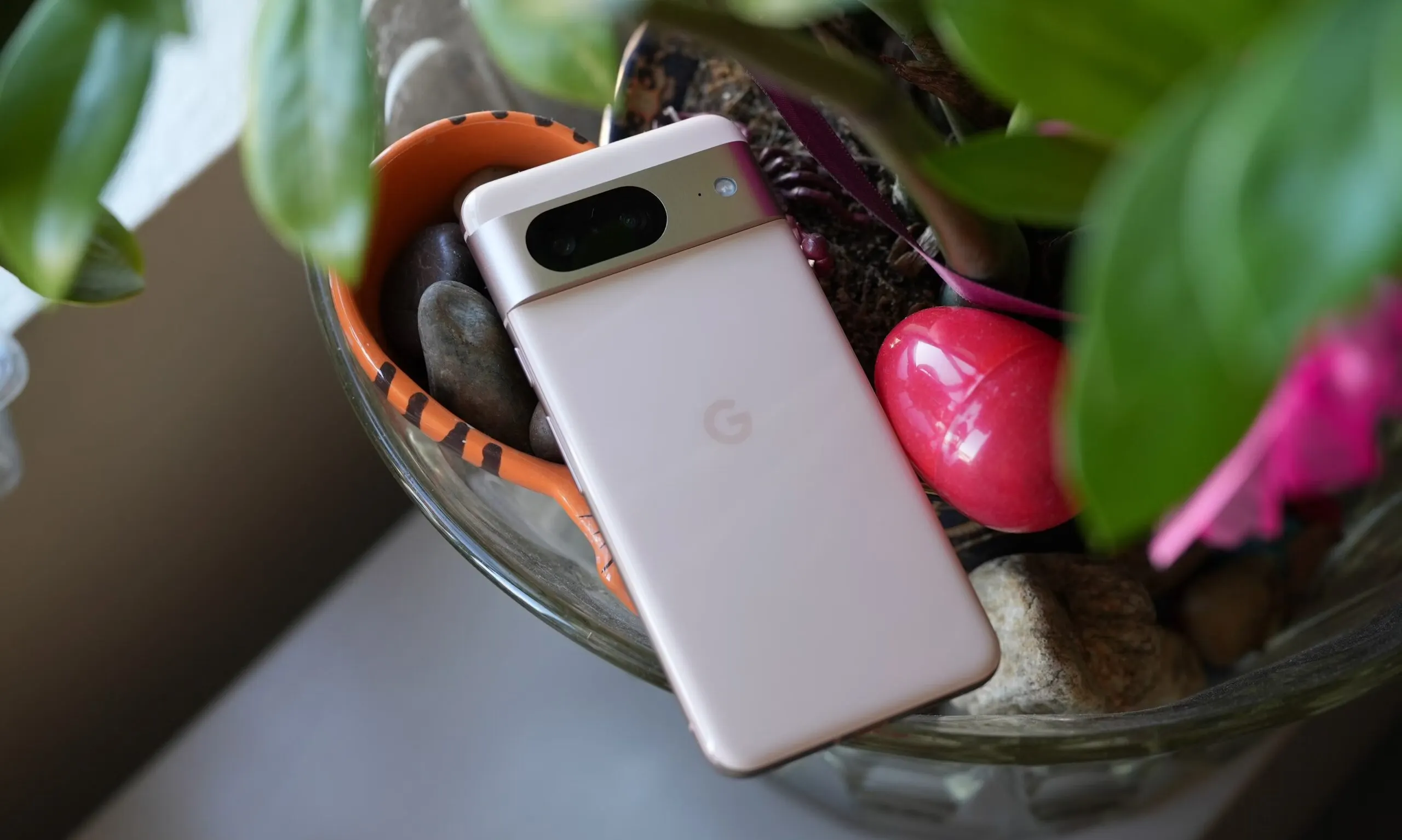 Google Pixel 8 сливают за бесценок на Маркете. Это один из главных камерофонов на рынке 