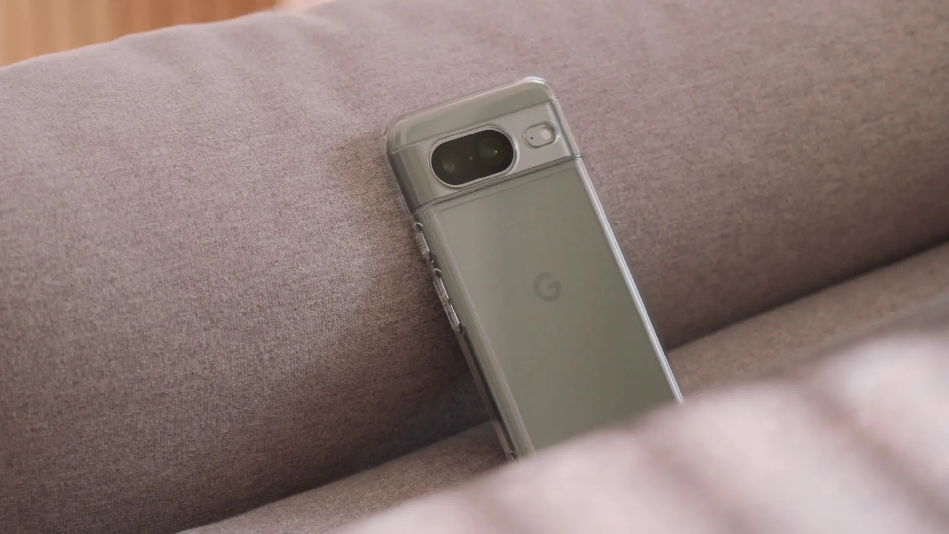 Google Pixel 8 подешевел на Маркете. У него шикарные фотовозможности и чистый Android